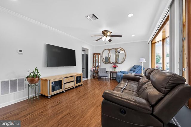 3543 WINDSOR DR, Bensalem, PA 19020