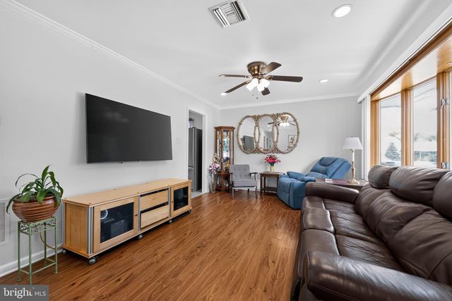 3543 WINDSOR DR, Bensalem, PA 19020