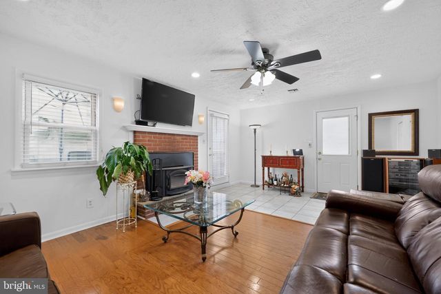 3543 WINDSOR DR, Bensalem, PA 19020
