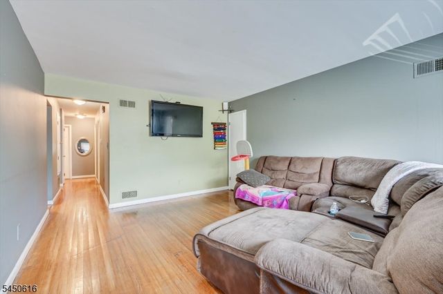 183 Laurel Ave, Union Twp., NJ 07083