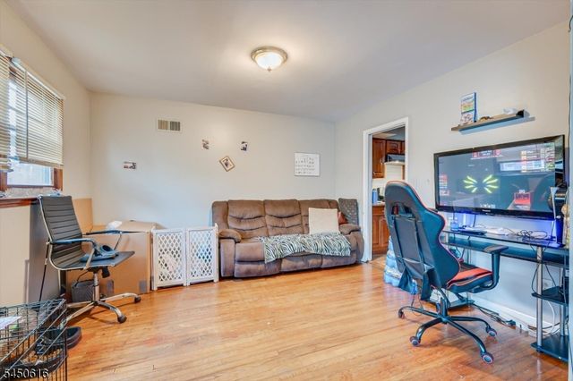 183 Laurel Ave, Union Twp., NJ 07083
