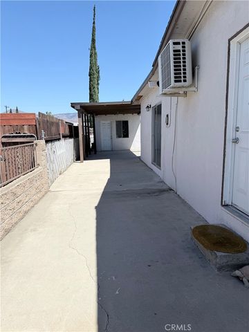 2045 Capri, Mentone, CA 92359