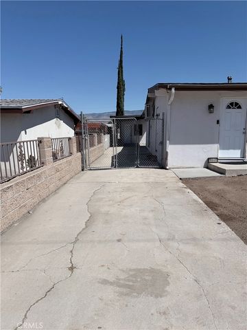 2045 Capri, Mentone, CA 92359