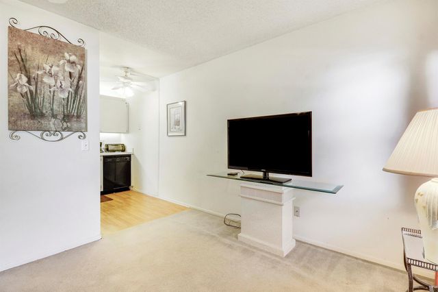 2600 SE Ocean Boulevard Dd4, Stuart, FL 34996