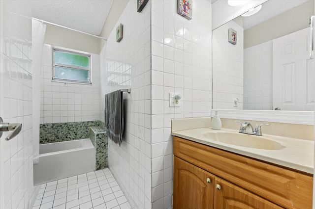 1012 Green Street, West Palm Beach, FL 33405