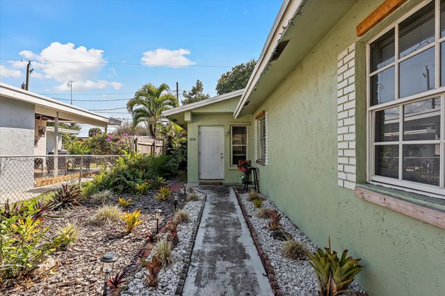 1012 Green Street, West Palm Beach, FL 33405