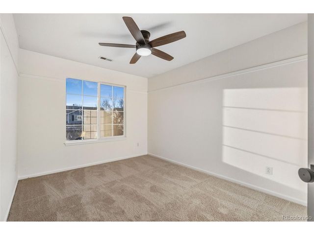 7414 S Mobile St, Aurora, CO 80016