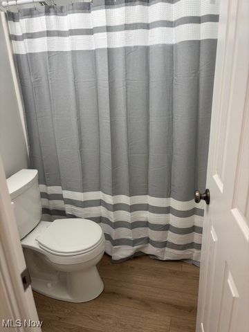 7707 Liberty Avenue, Parma, OH 44129