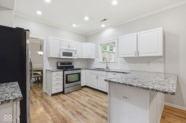 11384 Songbird Lane, Fishers, IN 46038
