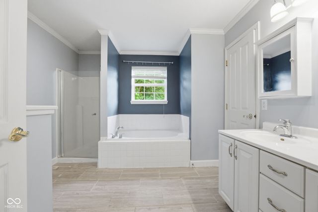 11384 Songbird Lane, Fishers, IN 46038