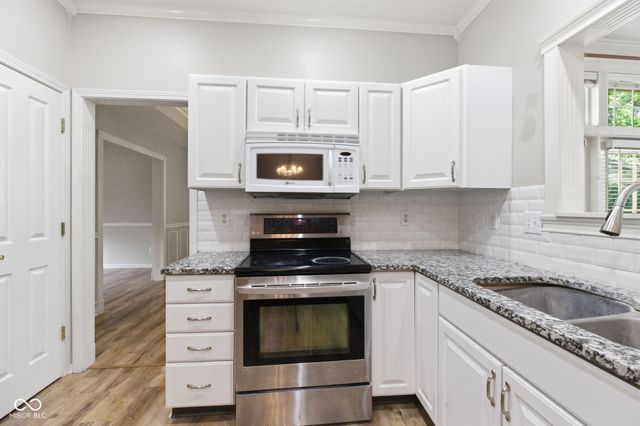 11384 Songbird Lane, Fishers, IN 46038