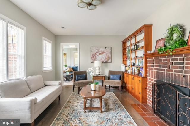124 LONGSTREET AVE, Fredericksburg, VA 22401