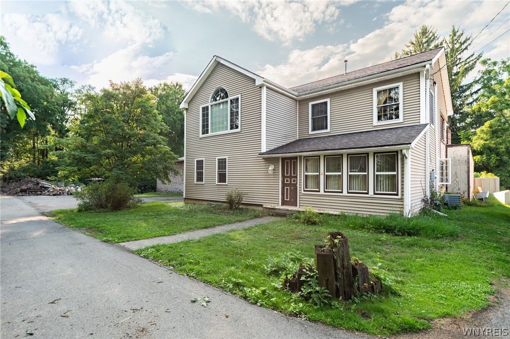7 Division Street, Lancaster, NY 14026