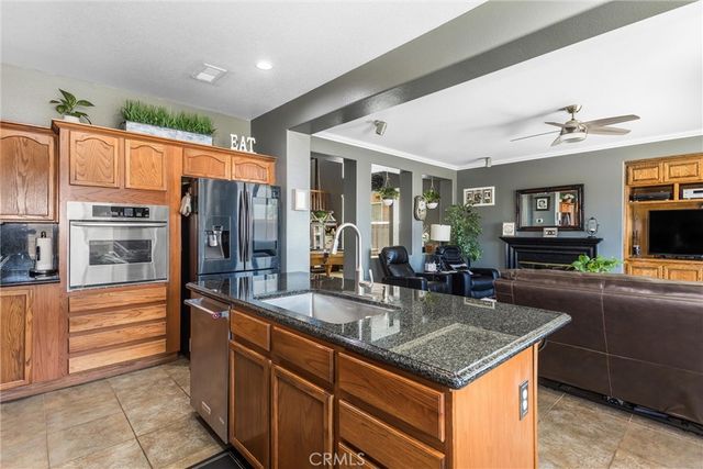 1180 Reisling, Perris, CA 92571
