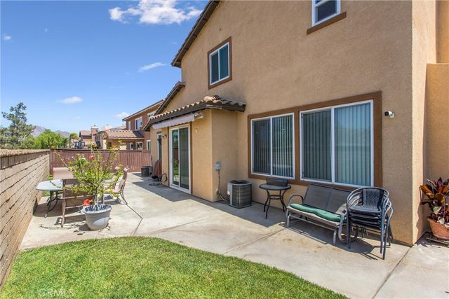 1180 Reisling, Perris, CA 92571
