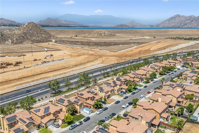 1180 Reisling, Perris, CA 92571