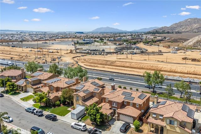 1180 Reisling, Perris, CA 92571