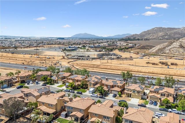 1180 Reisling, Perris, CA 92571