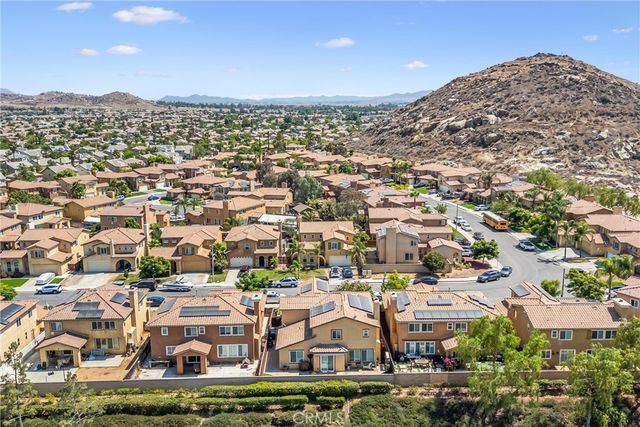 1180 Reisling, Perris, CA 92571