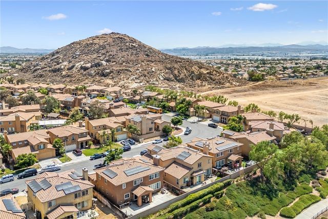 1180 Reisling, Perris, CA 92571