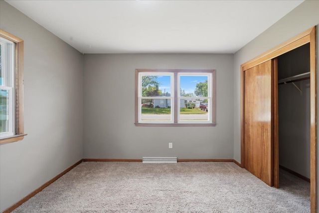 1051 Wisconsin Street, Waterloo, IA 50702