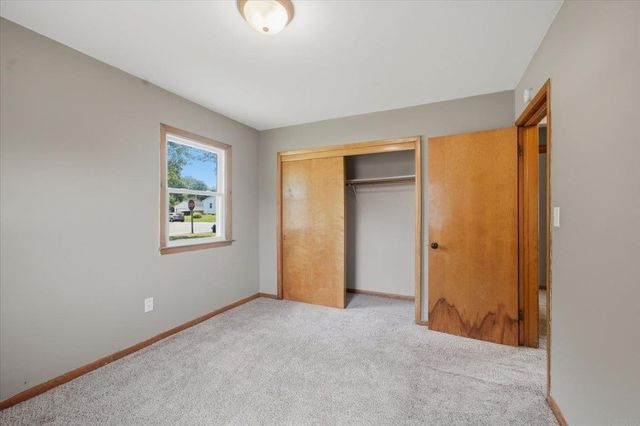 1051 Wisconsin Street, Waterloo, IA 50702