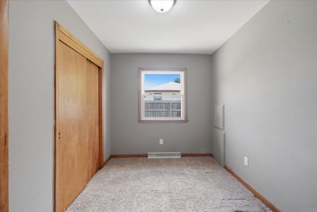 1051 Wisconsin Street, Waterloo, IA 50702