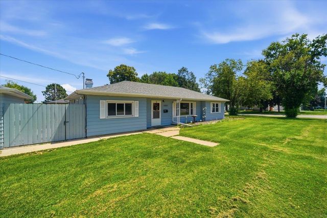 1051 Wisconsin Street, Waterloo, IA 50702