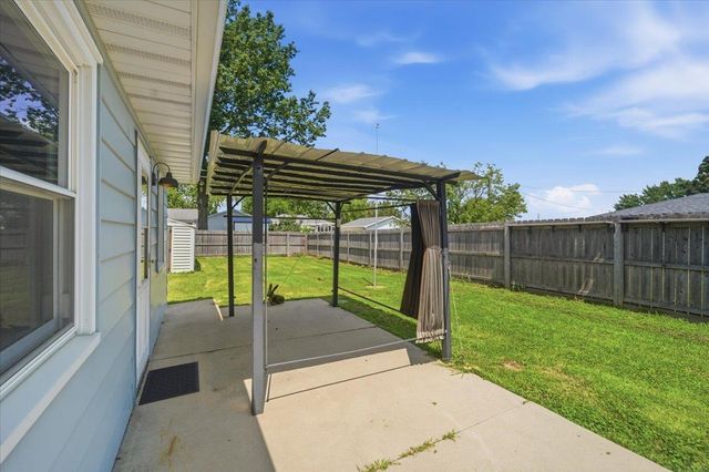 1051 Wisconsin Street, Waterloo, IA 50702