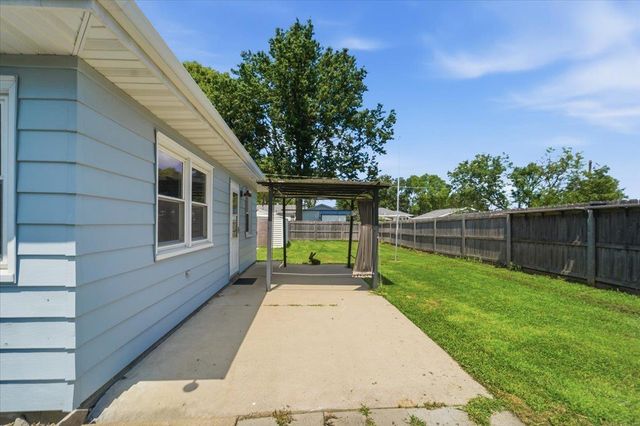 1051 Wisconsin Street, Waterloo, IA 50702