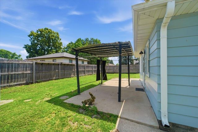 1051 Wisconsin Street, Waterloo, IA 50702