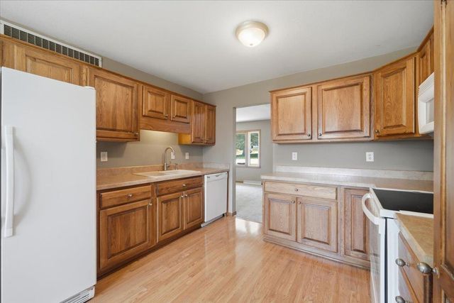 1051 Wisconsin Street, Waterloo, IA 50702