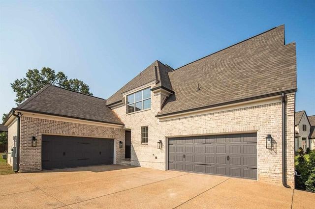 712 E CYPRESS VIEW CIR, Collierville, TN 38017