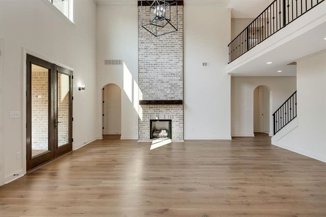 712 E CYPRESS VIEW CIR, Collierville, TN 38017