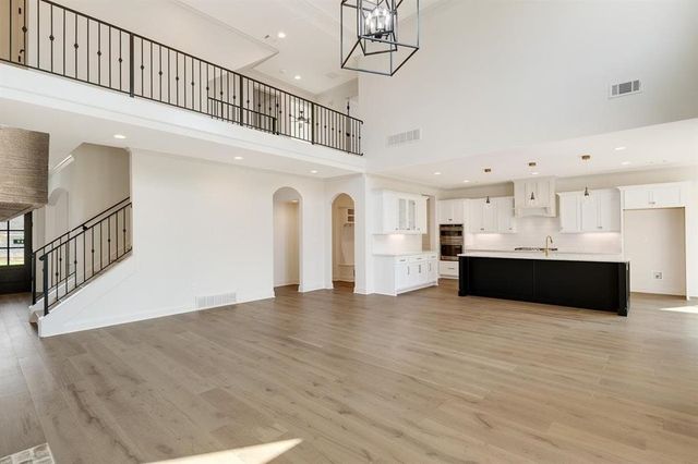 712 E CYPRESS VIEW CIR, Collierville, TN 38017