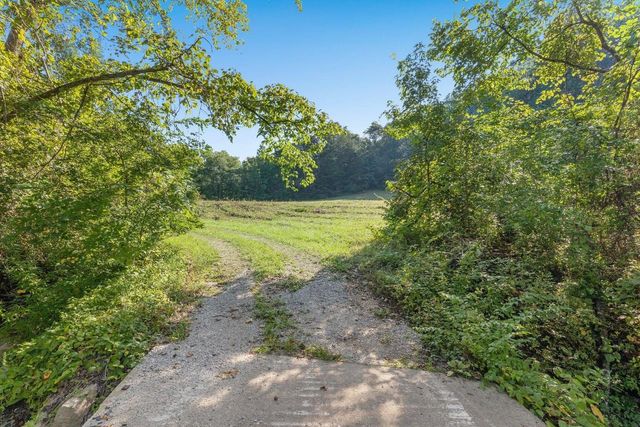 9999 Sunrise Valley Tract 3 Road, Irvine, KY 40336