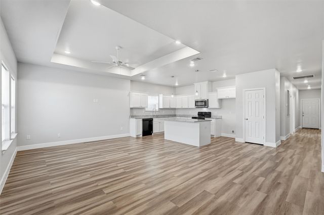 4215 Oneal Street, Greenville, TX 75401