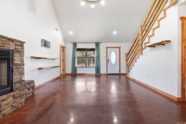 14 4th Street, Greenbrier, AR 72058