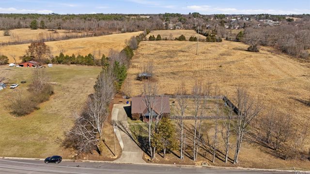 14 4th Street, Greenbrier, AR 72058