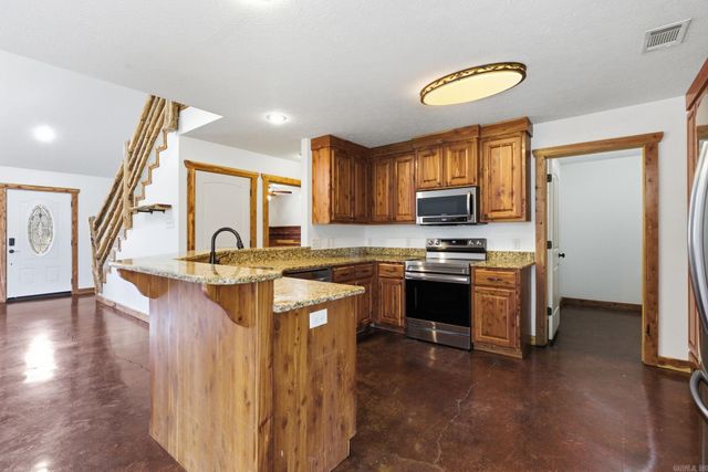 14 4th Street, Greenbrier, AR 72058