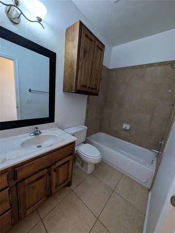 643 Sisken Court, Edmond, OK 73003