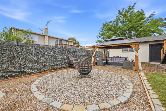 7682 S 2500 W, West Jordan, UT 84084