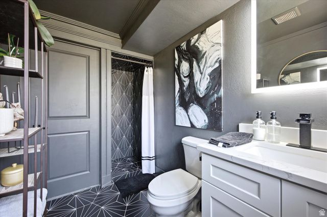7682 S 2500 W, West Jordan, UT 84084