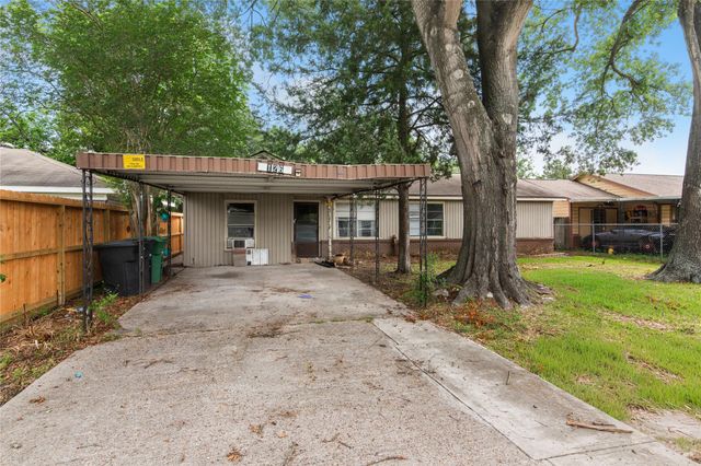 126 W Grenfell Lane, Houston, TX 77076