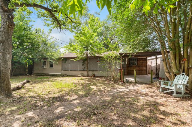 126 W Grenfell Lane, Houston, TX 77076