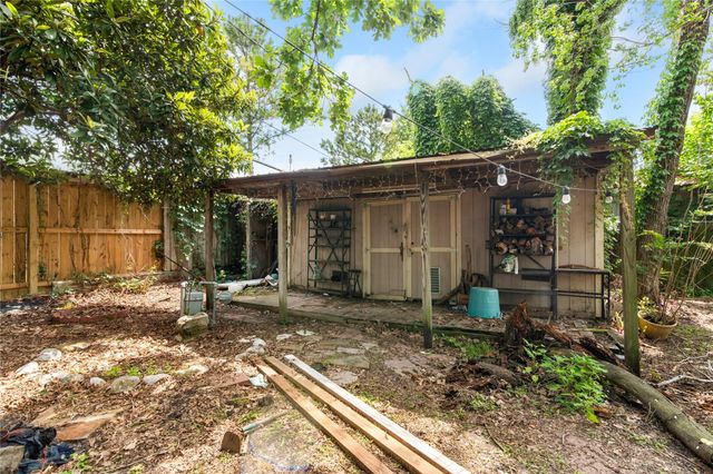 126 W Grenfell Lane, Houston, TX 77076