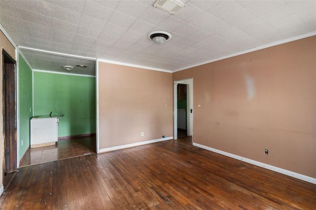 126 W Grenfell Lane, Houston, TX 77076