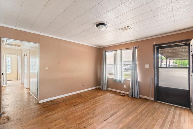 126 W Grenfell Lane, Houston, TX 77076