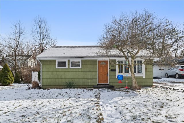 1209 Vermont Ave, Hopewell Twp, PA 15001