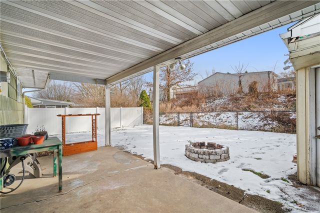 1209 Vermont Ave, Hopewell Twp, PA 15001